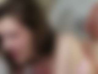 Live cam show with LauriTrucchio - Booty on Free Soda