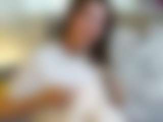 LauriTrucchio's Live Sex Cam Show