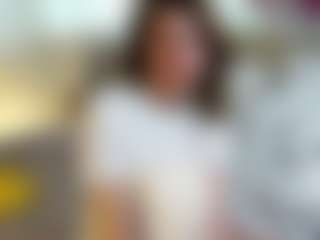 LauriTrucchio's Live Sex Cam Show