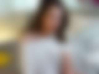 LauriTrucchio's Live Sex Cam Show