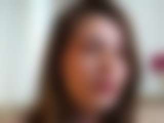 LauriTrucchio's Live Sex Cam Show