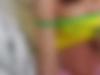 LauriTrucchio's Live Sex Cam Show