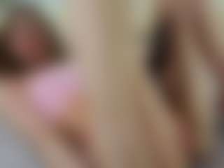 LauriTrucchio's Live Sex Cam Show