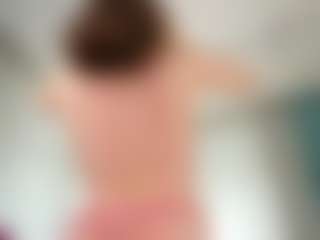 LauriTrucchio's Live Sex Cam Show