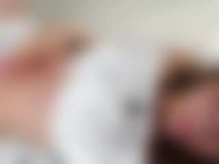 LauriTrucchio's Live Sex Cam Show