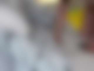 Live cam show with LauriTrucchio - Fingers on Chatstar