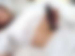 Live cam show with LauriTrucchio - Mistress on TastyBlacksLive