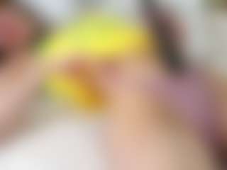 Live cam show with LauriTrucchio - Sexydance on StripNow