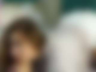 Live cam show with LauriTrucchio - Thong on livesuperchat.net