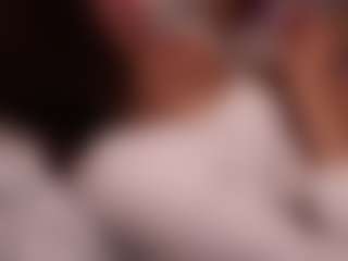 Live cam show with LauriTrucchio - Thong on fuck-show.com