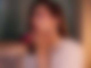 Live cam show with LauriTrucchio - Grey Eyes on Fling VIP Chat