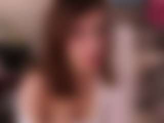 Live cam show with LauriTrucchio - Normal on Camsoda