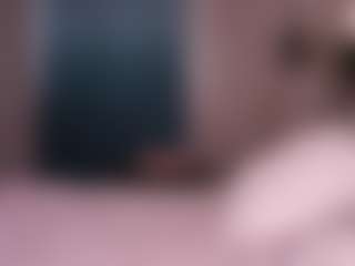 Live cam show with LauriTrucchio - Sexydance on Dolls Live