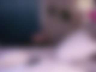 Live cam show with LauriTrucchio - Ice on Camsoda
