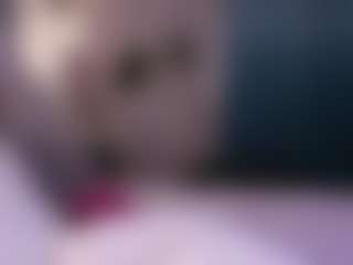 Live cam show with LauriTrucchio - Moan on Camiplay Live