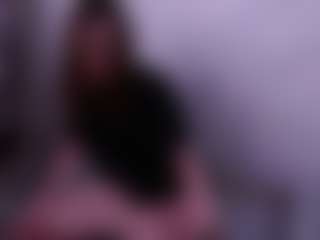 Live cam show with LauriTrucchio - Booty on livesuperchat.net