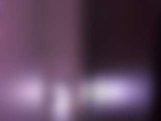 Live cam show with LauriTrucchio - Kisses on Camsoda