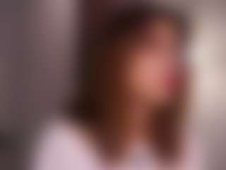 Live cam show with LauriTrucchio - Grey Eyes on xxxlivecams.org