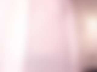Live cam show with LauriTrucchio - Doggy on Mixed Magazine Live