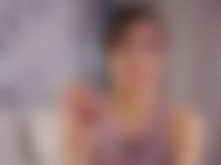 Live cam show with LauriTrucchio - Ice on boobsie.com