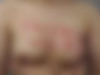 Live cam show with LauriTrucchio - Ice on Mixed Magazine Live