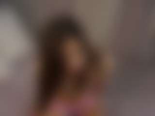 Live cam show with LauriTrucchio - Grey Eyes on xxxlivecams.org