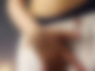Live cam show with LauriTrucchio - Doggy on Camsoda