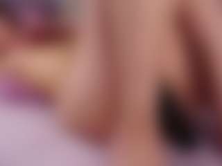 Live cam show with LauriTrucchio - Ice on Streamer API