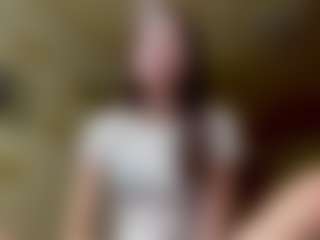 RoselleAvary's Live Sex Cam Show