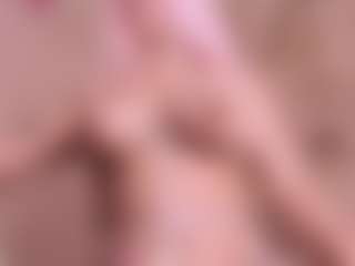 Live cam show with lilith-owens - Fingering on SquirtSoMuch