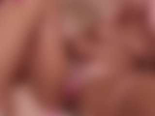 Live cam show with lilith-owens - Camel Toe on Gym Cam Girls