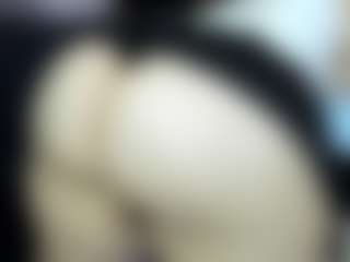 Live cam show with Alexaa Blumm - Ass Clapping on crypto-cams