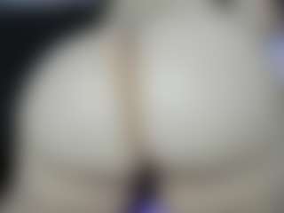 Live cam show with Alexaa Blumm - Latina on sexylive.show | colombia