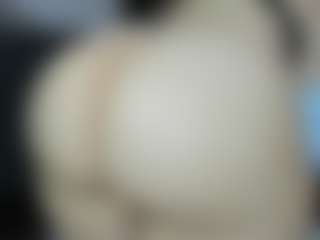 Live cam show with Alexaa Blumm - Ass Clapping on Uber Horny