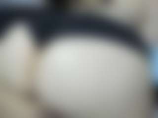 Live cam show with Alexaa Blumm - Ass Clapping on Camsoda
