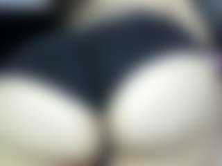 Live cam show with Alexaa Blumm - Gape on crypto-cams