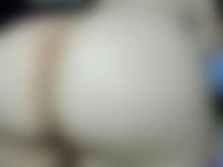 Live cam show with Alexaa Blumm - Twerk on Hubzter Live