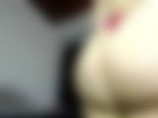 Live cam show with Alexaa Blumm - BBW on TeamSkeetLive