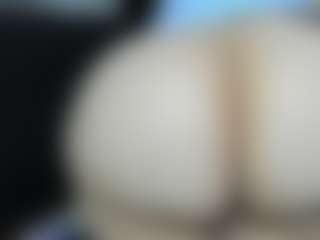 Live cam show with Alexaa Blumm - Ahegao on Dare Cams