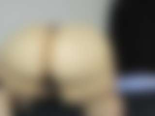 Show de cam en vivo con Alexaa Blumm - Oil en Camsoda