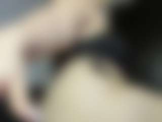 Live cam show with Alexaa Blumm - Twerk on CamSodaAdn