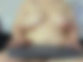 Alexaa Blumm's Live Sex Cam Show