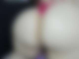 Show en direct avec Alexaa Blumm - Ass Clapping sur Camsoda