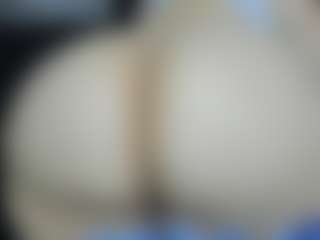 Live cam show with Alexaa Blumm - Ass Clapping on Strip Flash - Live Sex Shows