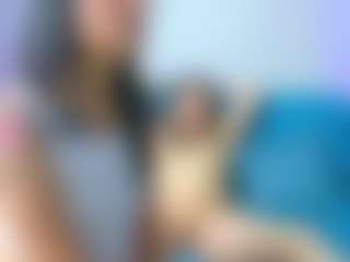 Live cam show with Double-Delight - Facesitting on Free Soda
