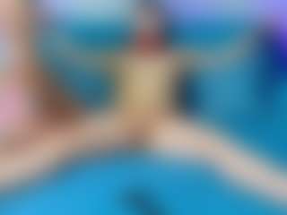 Live cam show with Double-Delight - Facesitting on Camsoda