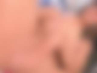 Live cam show with goddess-latin - Lean on xDating