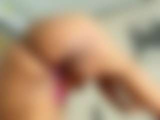 Live cam show with Jade-Roxx - HD on CamwithHer