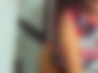 Jade-Roxx MILF webcam performer live streaming