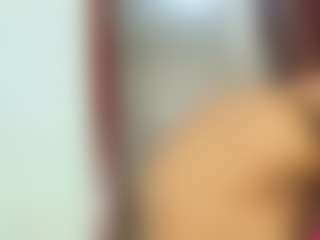 Live cam show with Jade-Roxx - Black MILF on StripNow